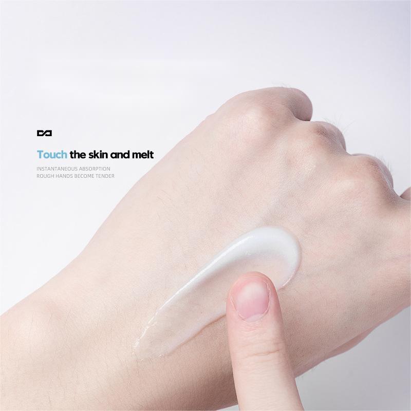 Left and Right Color Men's Hand Cream to Prevent Dry Cracks, Moisturize and Hydrate, Autumn and Winter Small Size Petroleum Jelly Hand Cream Wholesale
