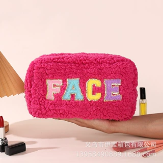 新款毛绒雪尼尔刺绣字母化妆包高颜值大容量洗漱包旅行便捷收纳包