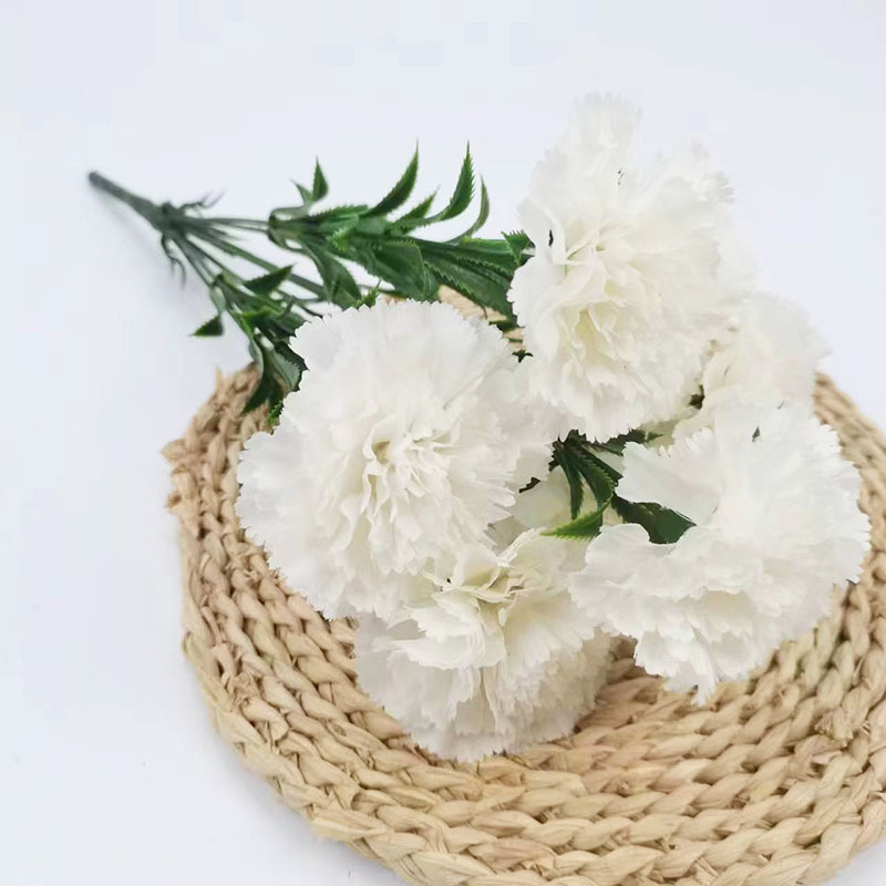 Xiaoyu Simulation Flower 7 Claveles Manlos de estilo europeo Ramo de claveles del día de la madre Paquete suave interior al por mayor