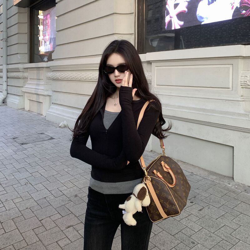 American Retro Fake Two-Piece Long-Sleeve T-Shirt for Women, Spring 2026 New Style, Very Stylish Base Layer Top for Hot Girls American Retro Fake Two-Piece Long-Sleeve T-Shirt for Women, Spring 2026 New Style, Very Stylish Base Layer Top for Hot Girls