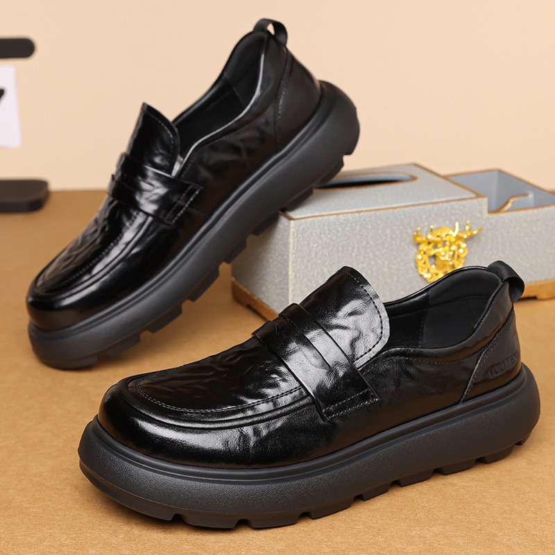 Men's Thick Sole Breathable Casual Leather Shoes Comfort Slip-On Shoes 2025 Fall New_vogvips.com