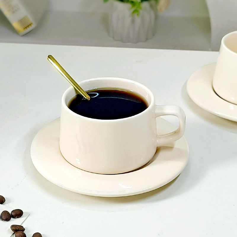 Taza de café estilo crema francesa Té de la tarde exquisito de alto valor Taza de café con leche de oficina Taza de desayuno de cerámica de alta calidad