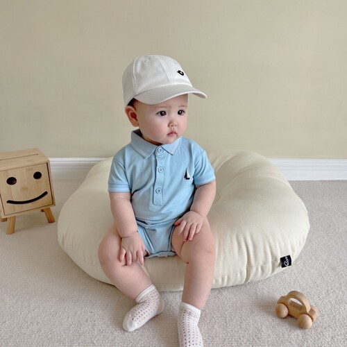 Infant and child Internet celebrity harem clothes for men and women, baby triangle crawl suits, newborn jumpsuits, fashionable and fart clothes, trendy summer clothes