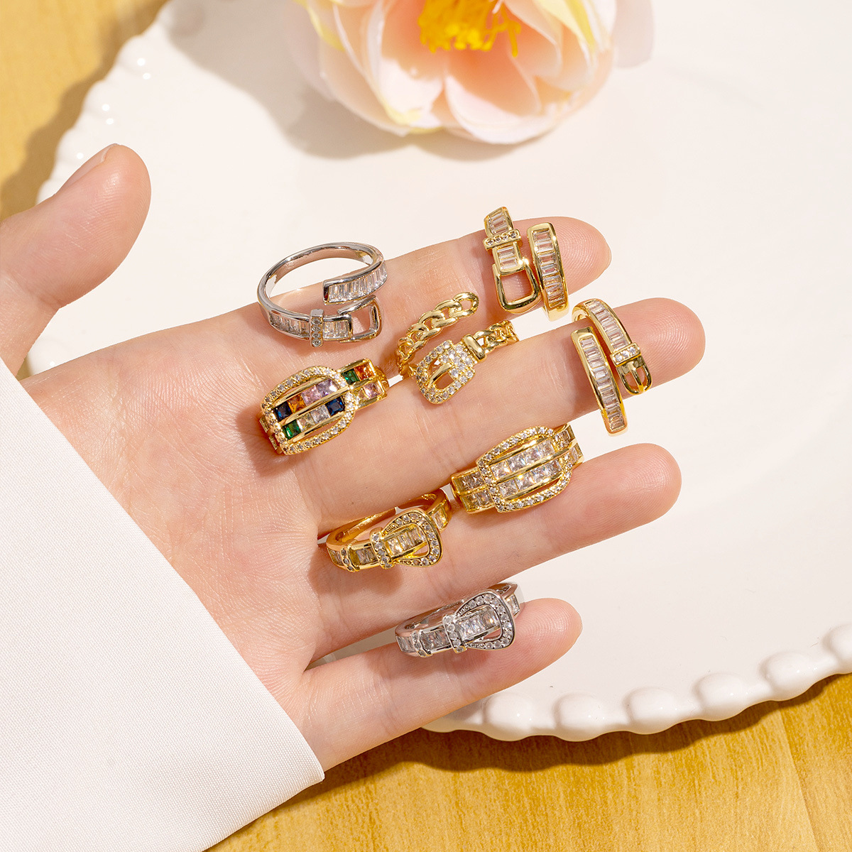 Anello da donna con cintura piena di diamanti, nuovo design di moda vintage_voghion.com