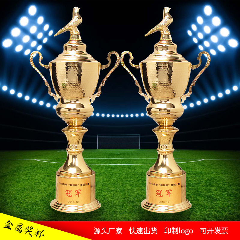 Paloma de vela trofeo de metal haciendo taekwondo baloncesto fútbol bádminton competencia creativa Premio regalo al por mayor