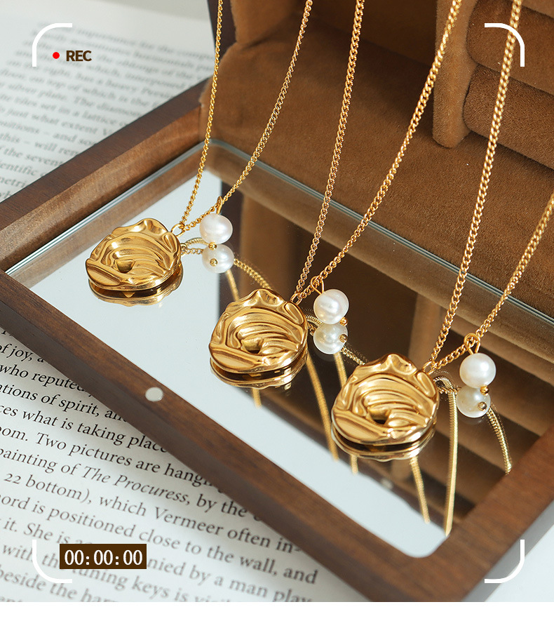 Casual Irregular Titanium Steel Pearl Plating Pendant Necklace 1 Piece