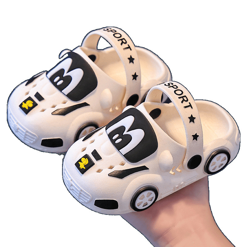 クールな発光子供用スリッパ夏の男の子漫画車ノンスリップソフト底ホームベビートゥキャップホールサンダル|undefined