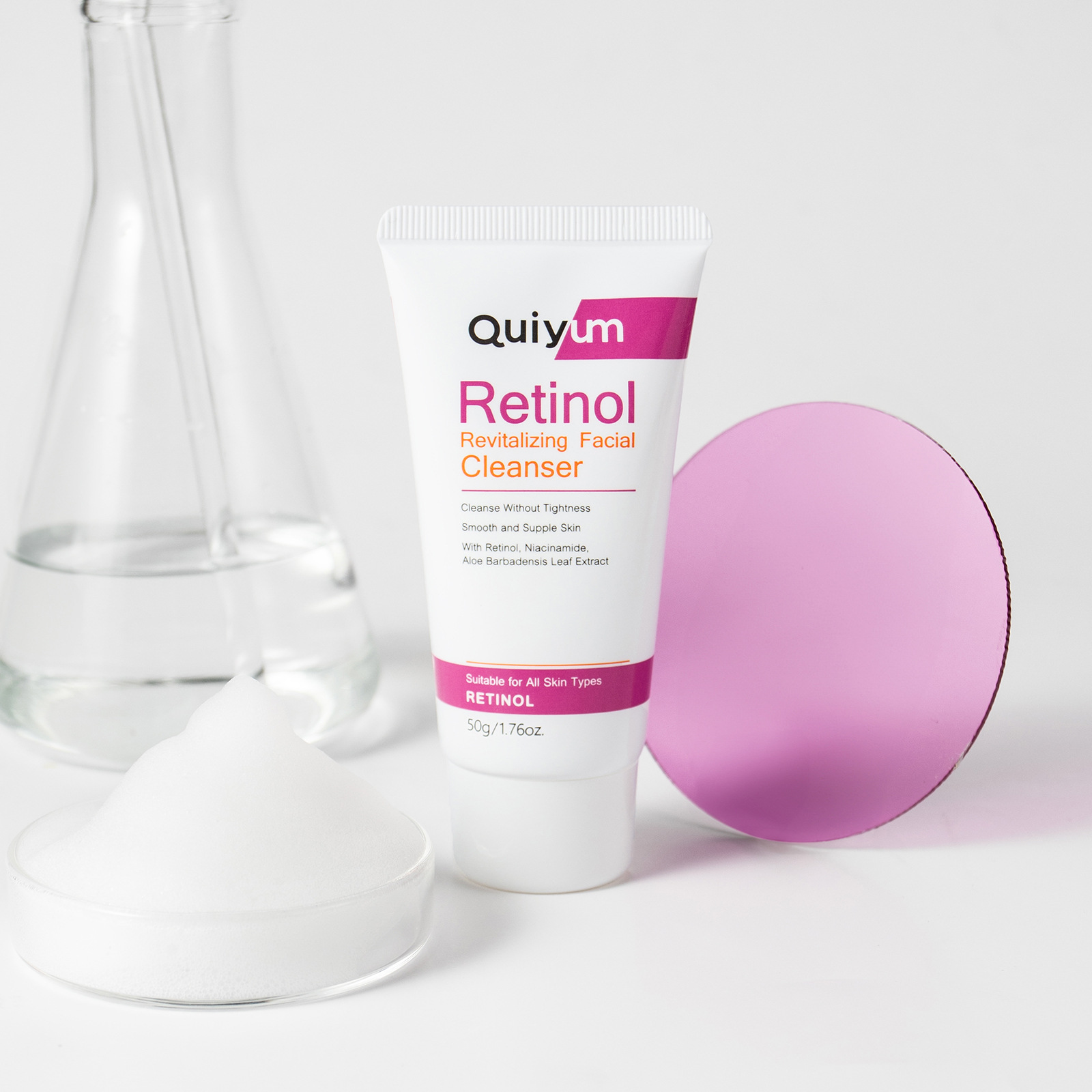 QUIYUM Retinol Facial Cleanser 50g, a cross-border skincare manufacturer, is a pore-cleansing, hydrating and moisturizing facial cleanser undefined