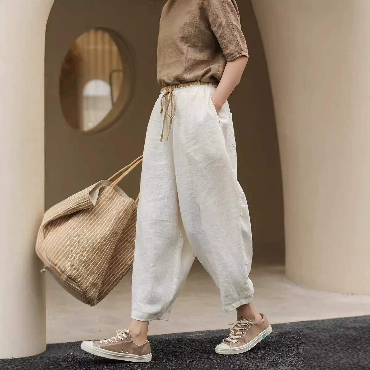 Художественная женская одежда 2021, новые весенне-Летние повседневные укороченные брюки из чистого льна с эластичной талией и редькой