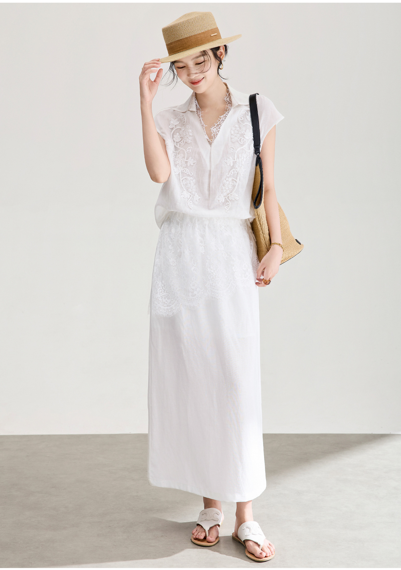 Chân váy midi ren xếp ly cạp cao xẻ tà sau — màu đen chi tiết 4