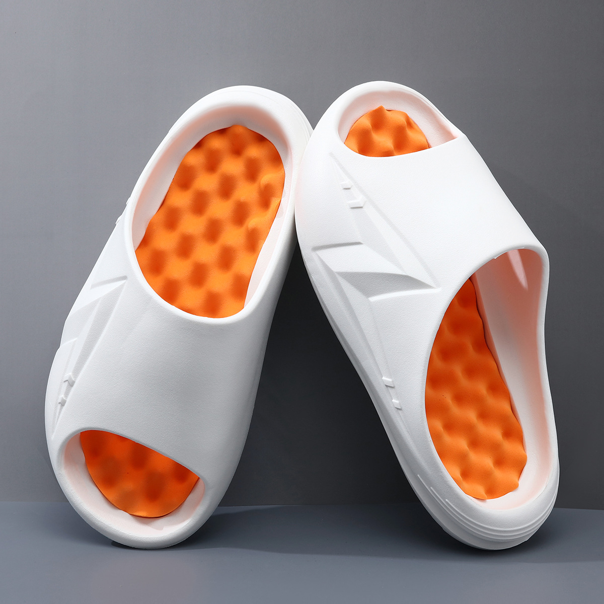 Zapatillas de presión de la red para mujeres de verano en el hogar antideslizante interior zapatillas de masaje casuales para mujeres