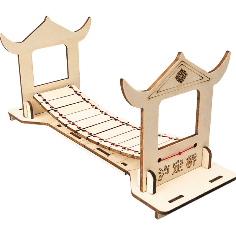 Ученики начальной школы науки и техники делают детские научные экспериментальные учебные пособия