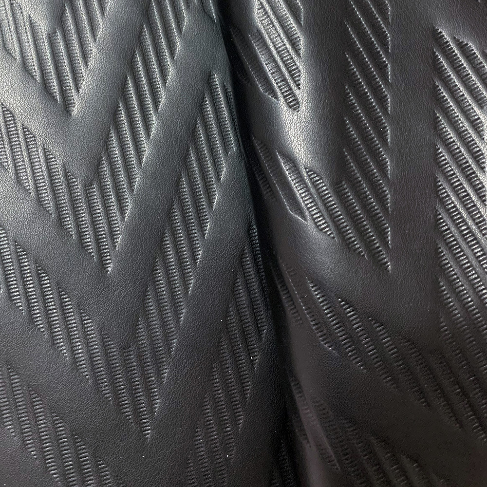 Ash Test Leather Is Wear-Resistant, Scratch-Resistant and Hydrolysis-Resistant Within 5%. the New European Standard Ash Test Is Passed by Leather Fabrics