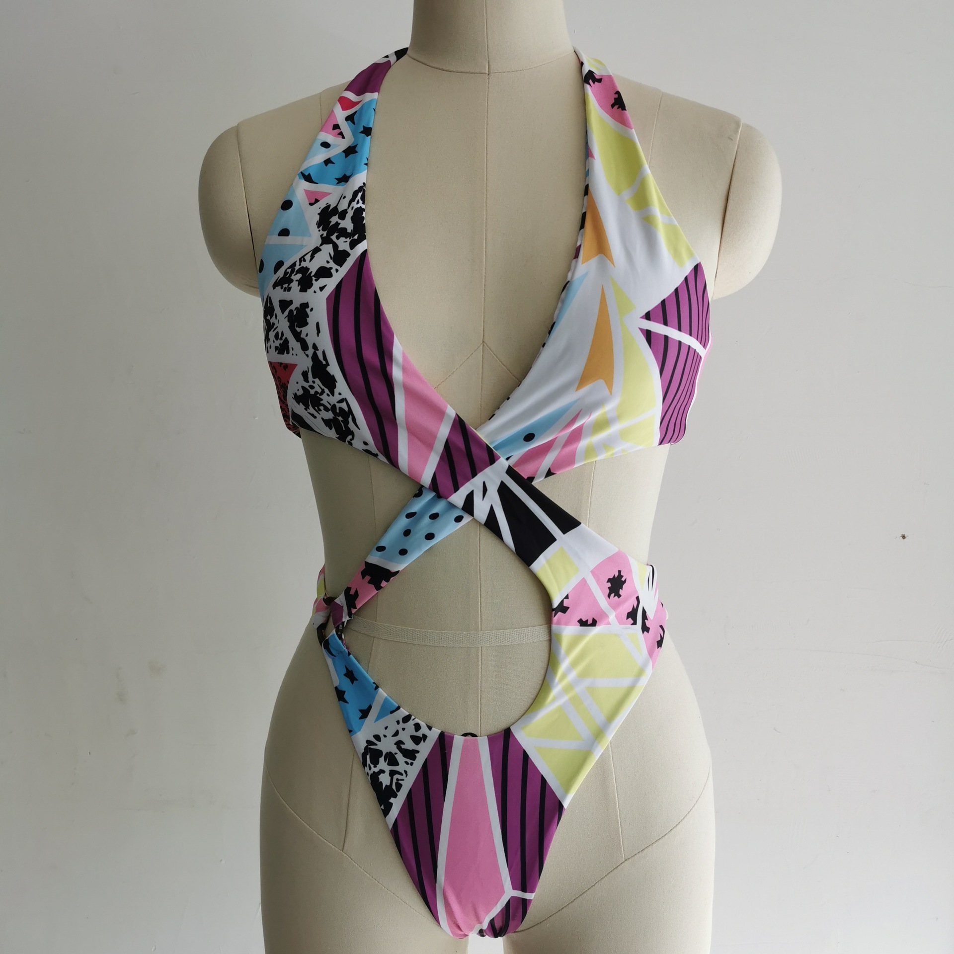 140g Weight Sleeveless Sleeve Length Pullovers Placket Type Nylon, Polyester Fabric Type Regular Top Length Bodysuit Tops Type 1 Piece Quantity Swimming Pool, Swimming Occasion Halter Neck Neckline Breathable Function Skinny Fit Type Solid Color Pattern Women'S Gender Fashion Style Women's Fashion Solid Color 1 Piece One Piece 无