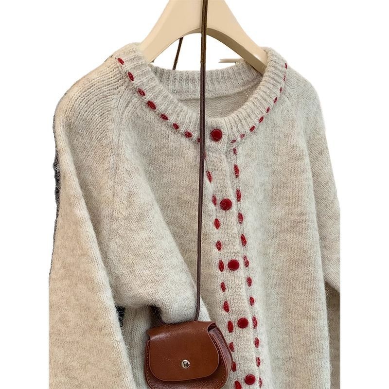 KANING 甘くて柔らかなラウンドネックニットカーディガン レディース 2026秋新作 デザイン性のあるアウターウェア ルーズフィットセーター 女性用