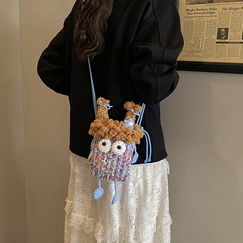 Cartoon cute little monstruos bolsas de niños extrañas bolsas de cambio de niños otoño y invierno ganchillo bolsas de hombro para bebés