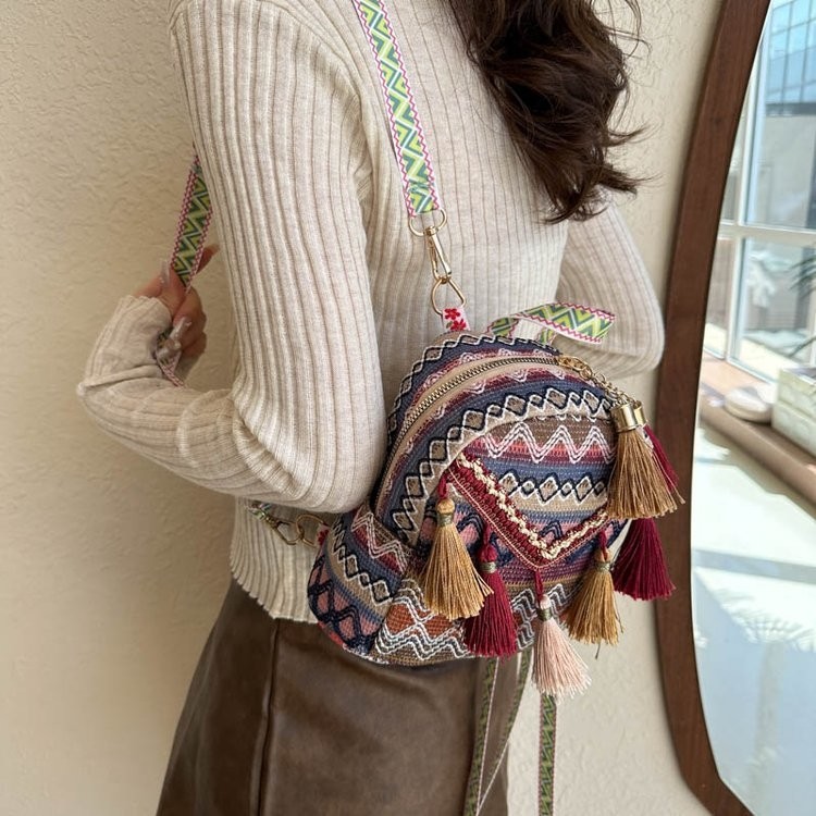 Transfronterizos nuevos bolsos de estilo nacional de moda moda mochila con bordas de diseño original bolsos de moda de mujeres versátiles