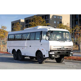 出口国三版28-30座六驱越野客车参数配置   6x6客车图片