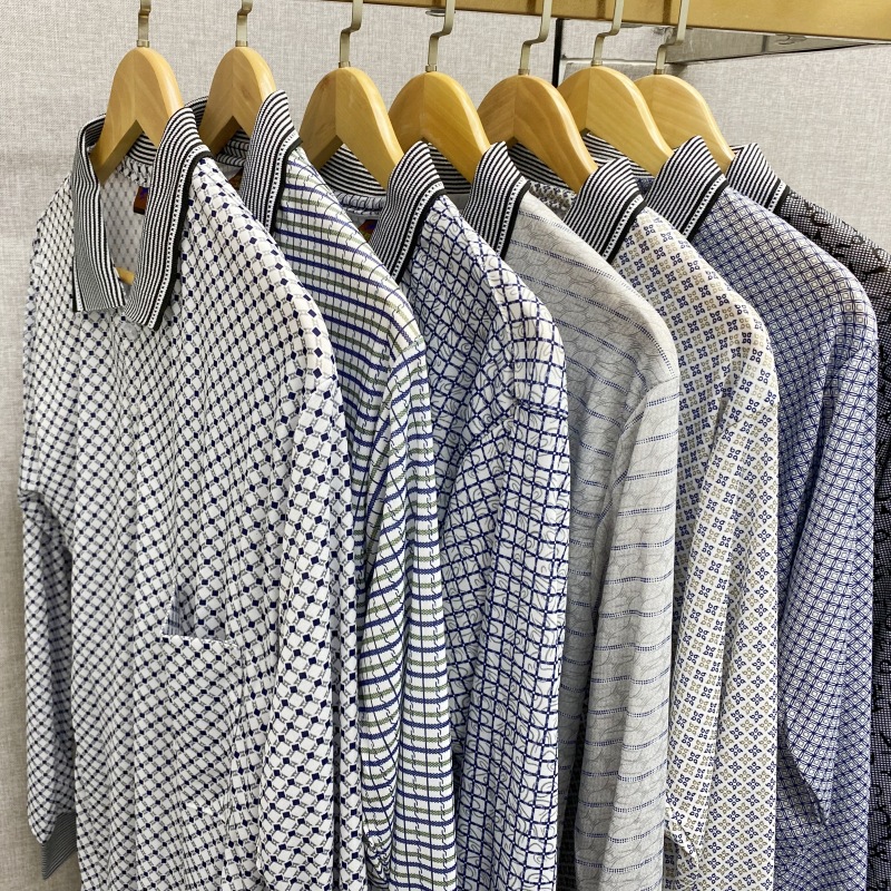 봄과 여름 중년 및 노인 긴팔 티셔츠 아빠의 남자 옷깃 느슨한 티셔츠 탑 Stall Clothing