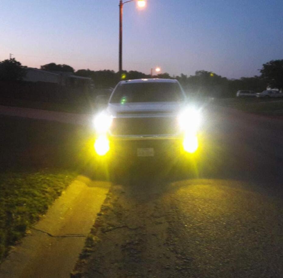 Lámpara de niebla LED para automóviles 880 / 899 lámpara de niebla ultra brillante para automóviles y motocicletas 3000K luz de oro 881 lámpara de niebla
