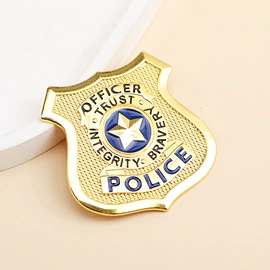 胸针;冰箱贴;项链