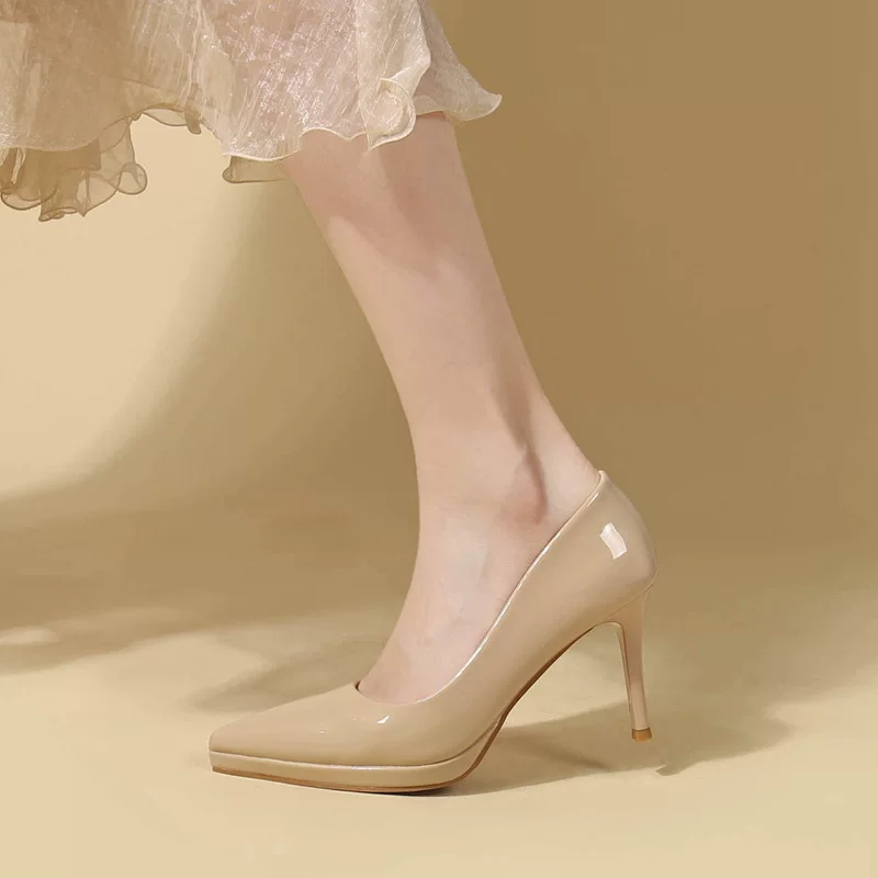 Sexy fashionable footwear pointy toe, shoes high heels, Korean style, bright catchy style