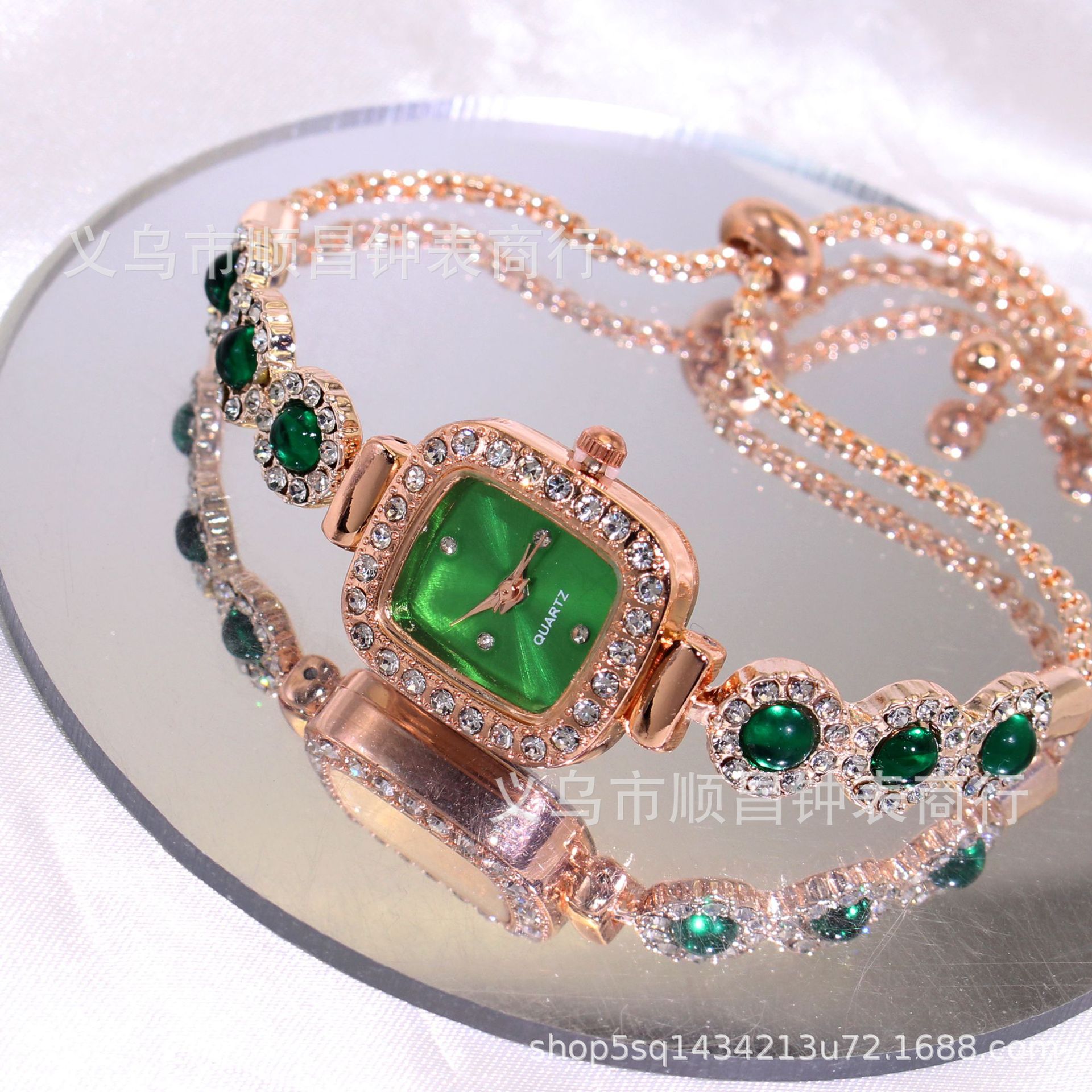 Cross-border Live Explosions Chalcedony Diamond Fashion Ladies Watch Square Full Diamond Pull-out Bracelet Quartz Watch Manufacturers