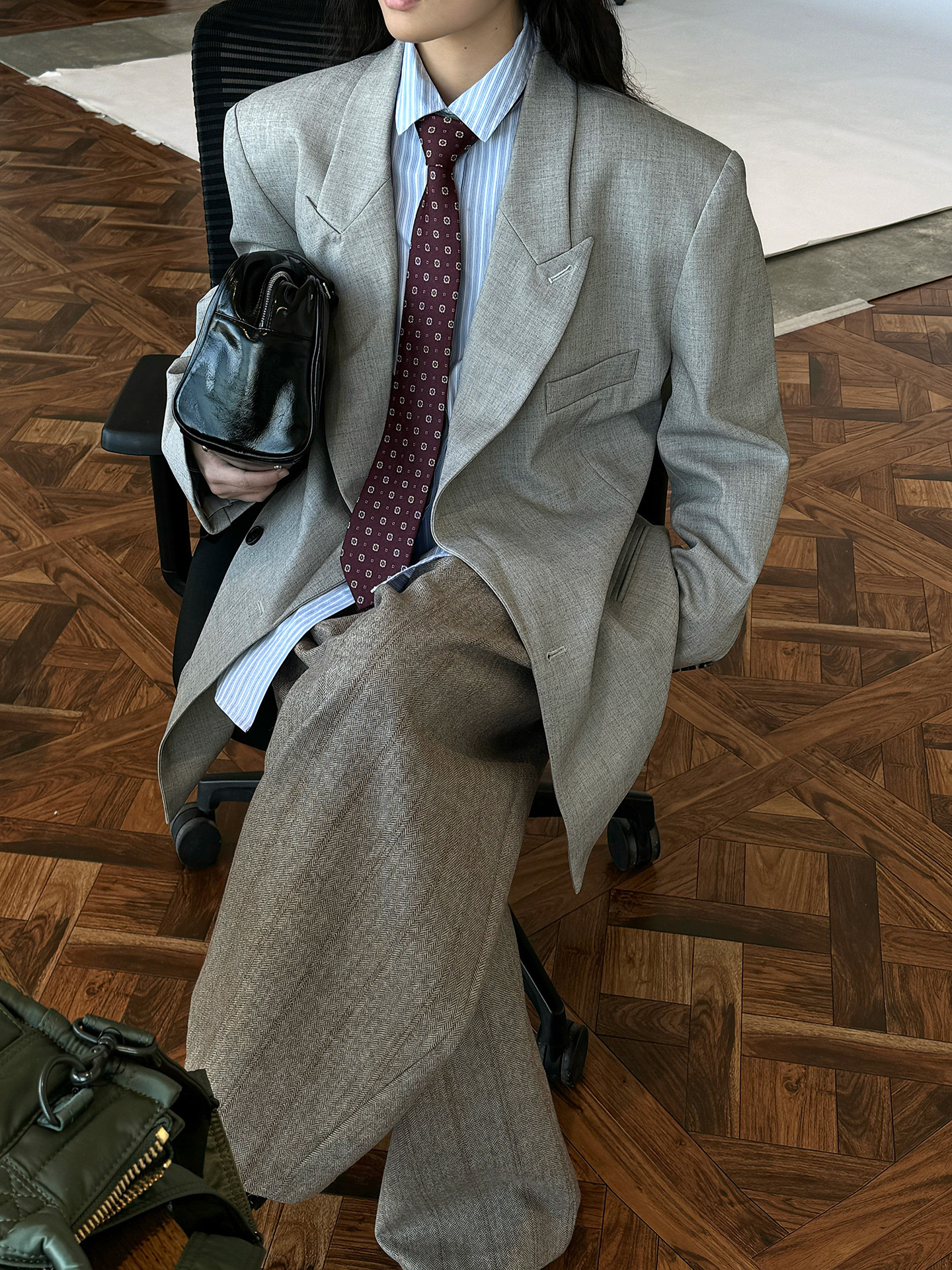 盧浮春の新型パリの古いお金は静かで豪華で、高智感があります。