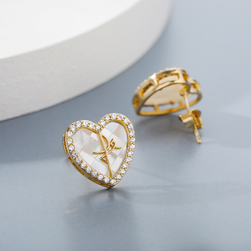 Korean Fashion Simple Heart-shaped Inlaid Zircon Copper Earrings display picture 4