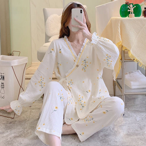 Pure cotton gauze confinement clothes, spring and autumn thin kimono, nursing pajamas, summer pregnant women's postpartum nursing home clothes.