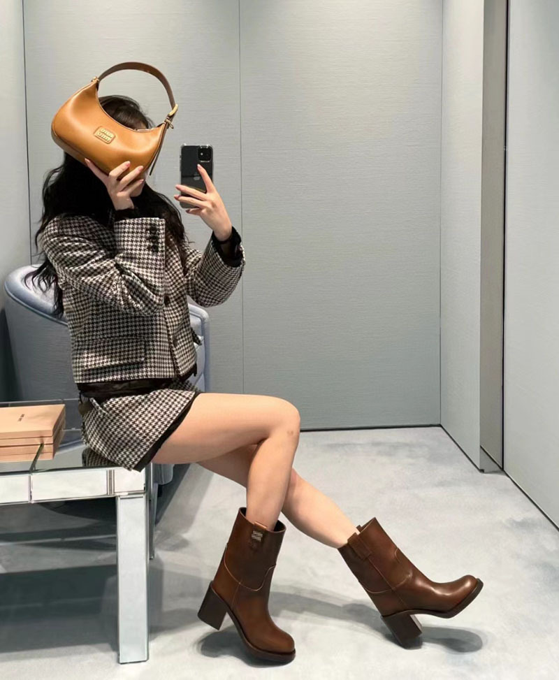 _d15ace8e84f4e893689bddf1f1126