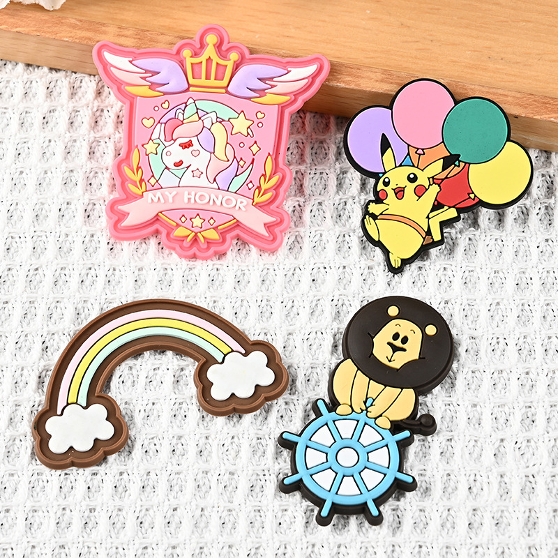 定制滴塑标硅胶标pvc商标定制logo图案卡通动漫水洗标装饰标签