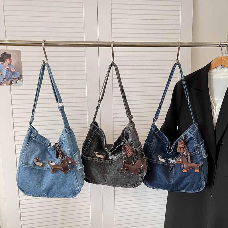 Cross-border American retro cartoon embroidered denim tote bag, new style, versatile, large capacity, shoulder bag, crossbody bag for women Cross-border American retro cartoon embroidered denim tote bag, new style, versatile, large capacity, shoulder bag, crossbody bag for women