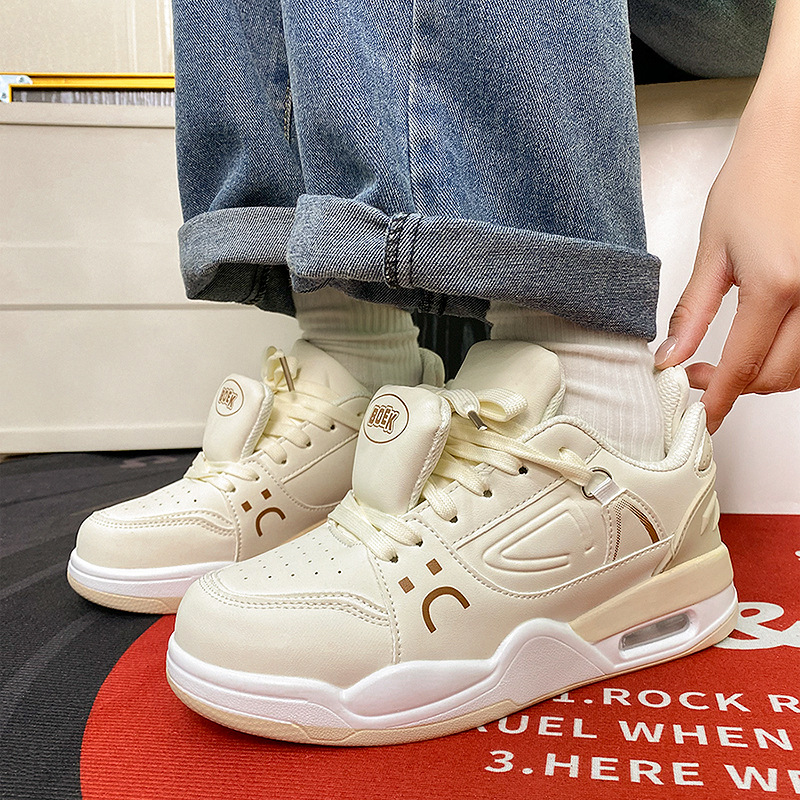 港風復古小眾情侶麵包鞋氣墊增高百搭休閒小白鞋男女學生休閒鞋子