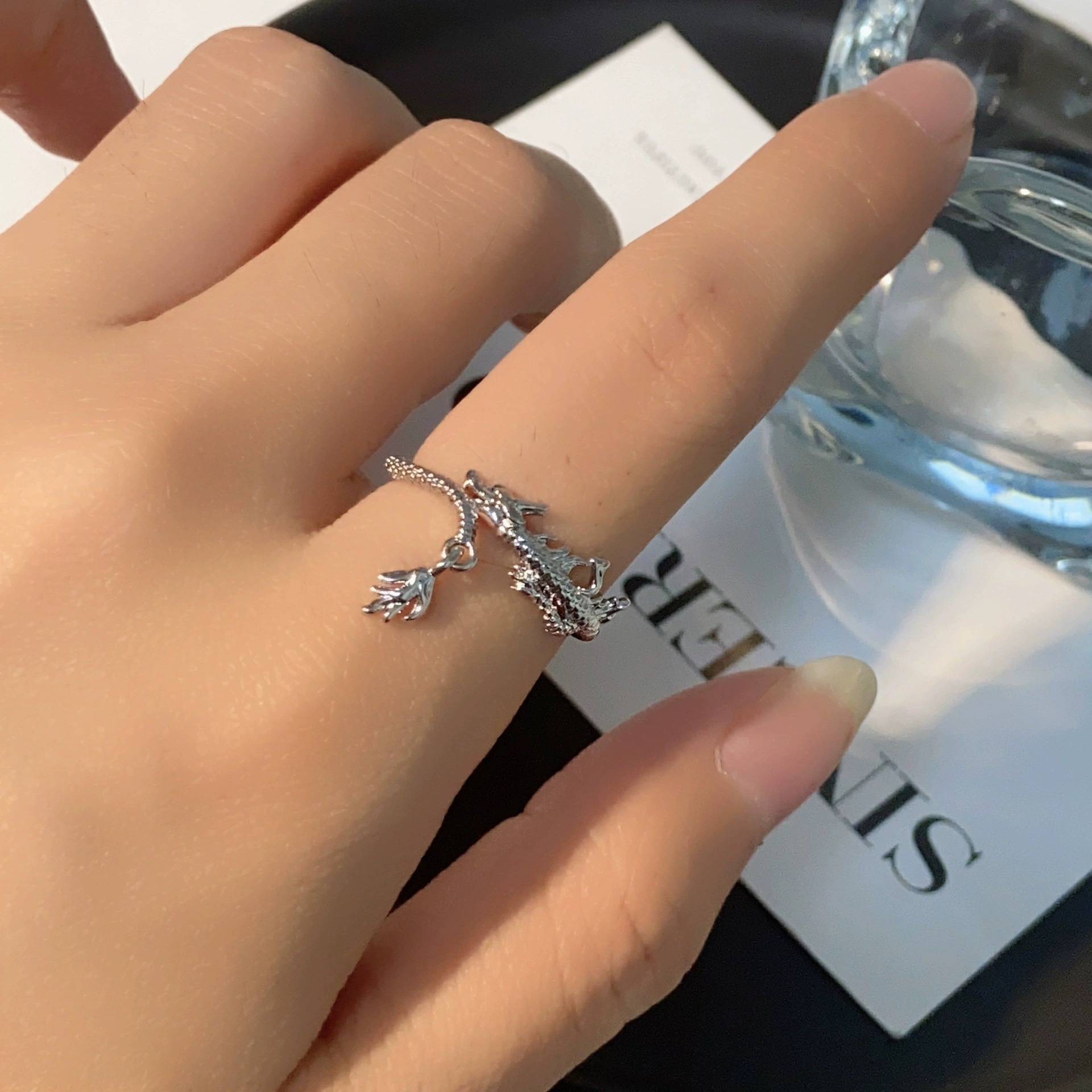Fashionable trend ring