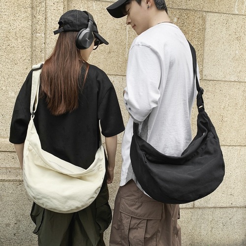 Work bag crossbody bag women's dumpling bag black college student crossbody bag casual shoulder bag backpack men's bag