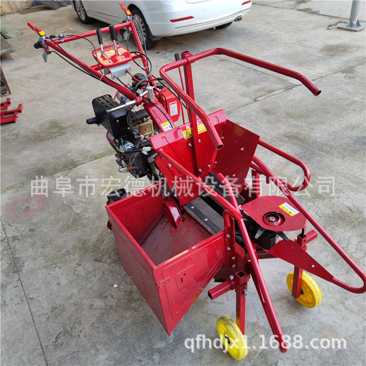 单行苞米收获机 柴油玉米收割机 家用小型收棒子机