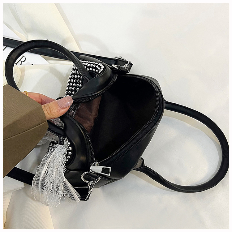 178g Weight Polyester Lining Material Sewing Thread Fashion Element Zipper Closure Type Single Shoulder Strap Strap Type Saddle Bag Bags Type Casual Occasion Pu Leather Material Bow Knot Pattern All Seasons Season Women's Gender Streetwear Style Square Shape Women's Pu Leather Bow Knot Streetwear Sewing Thread Square Zipper Saddle Bag 1