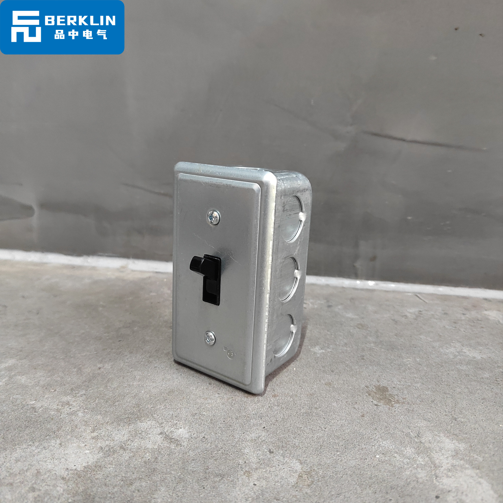 Interruptor de toma de aire industrial de Berklin ventilador de cemento abierto ventilador de cinco agujeros retrógrado galvanizado una cuenta de doble control dos o tres enchufes