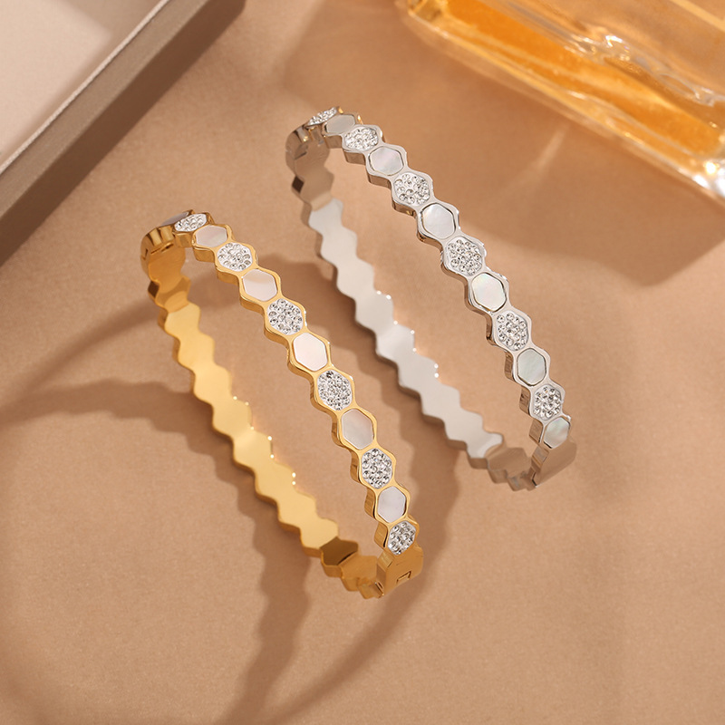 Light luxury style jewelry niche design geometric temperament versatile hexagonal inlaid zircon rose gold titanium steel bracelet