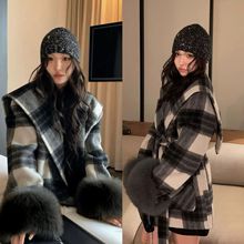 冬季情诗双面羊毛绒大衣女海军领狐狸毛格纹斗篷高级时尚呢子批发