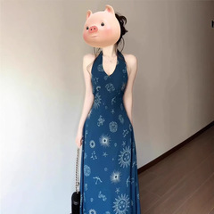 2025新款复古法式度假风蓝色v领挂脖背心连衣裙子女夏季收腰长裙