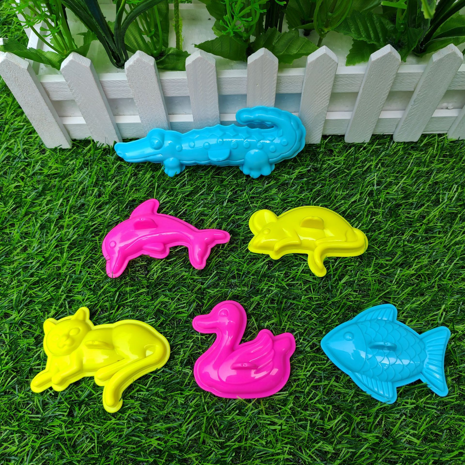 Venta directa de fábrica, juguetes espaciales para niños, moldes de arena, accesorios de barro de color, modelos, arena engrosada, herramientas de arena al por mayor