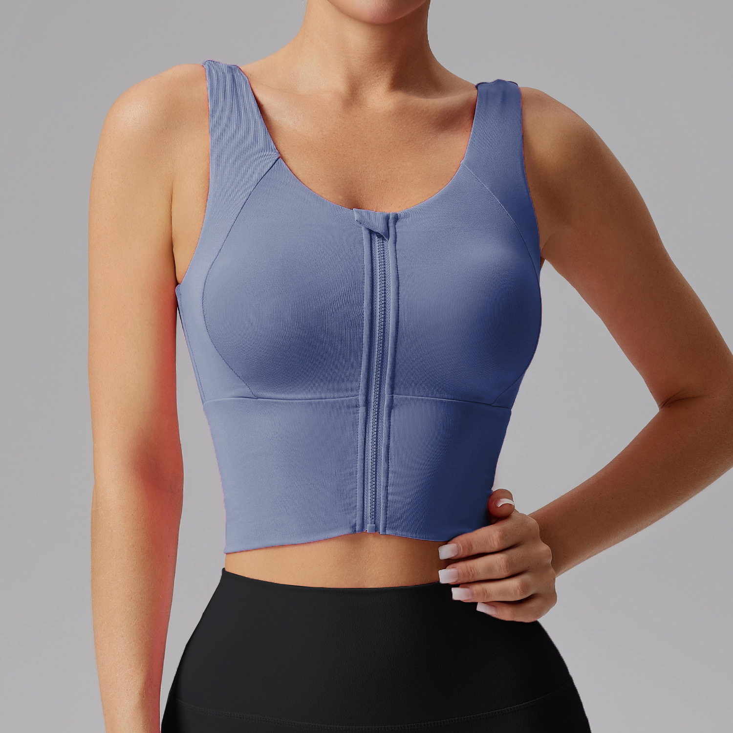 진한 회색 파란색