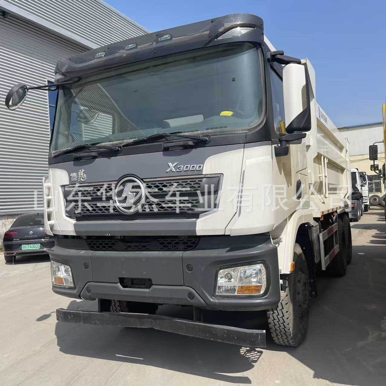 Cross-border export of self-loading trucks, Shaanqi Delong 6x4 dump trucks, muck trucks, X3000 heavy trucks for cross-border trade in Africa