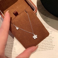 樱花项链女2025新款轻奢高级感设计气质锁骨链清纯文艺甜美颈链