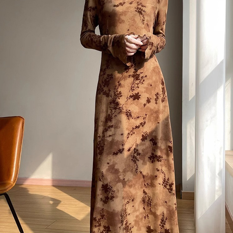 2025 Hong Kong Style Retro Mesh Printed Long Dress Slim Fit Pure Desire Three-Dimensional Jacquard Retro Waist-Cinching Fishtail Dress