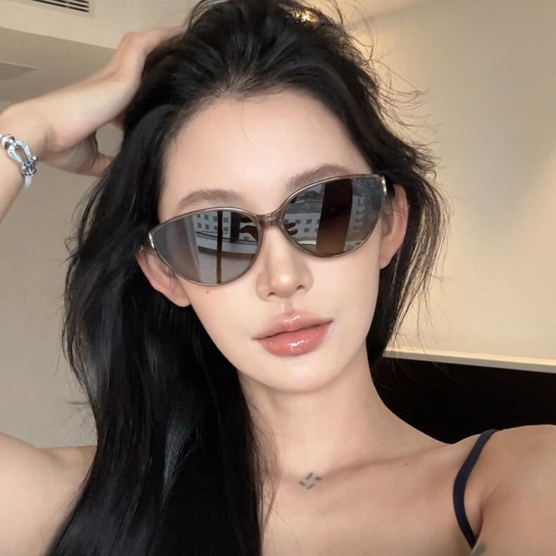 Douyin's 2025 New Cat-Eye Sunglasses, Anti-Uv, Xiaohongshu Internet Celebrity Fashionable Face-Friendly Small Sunglasses