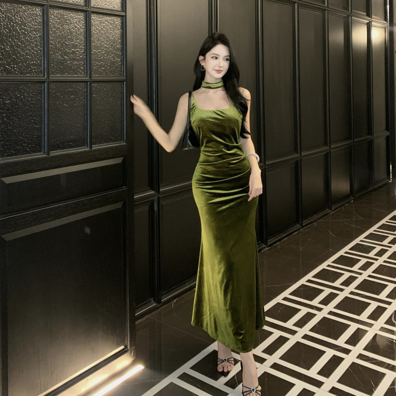 Green Velvet Suspender Dress Long Waist Slim Fit High-End Square Neck Fishtail Dress Daily Spring & Fall Women