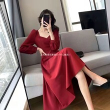法式赫本风小黑裙女2025秋冬新款领长款过膝时尚黑色气质连衣裙